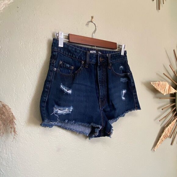 BDG urban outfitters distressed dark denim short - Picture 3 of 6